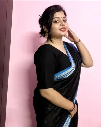 Call Girl in Moth